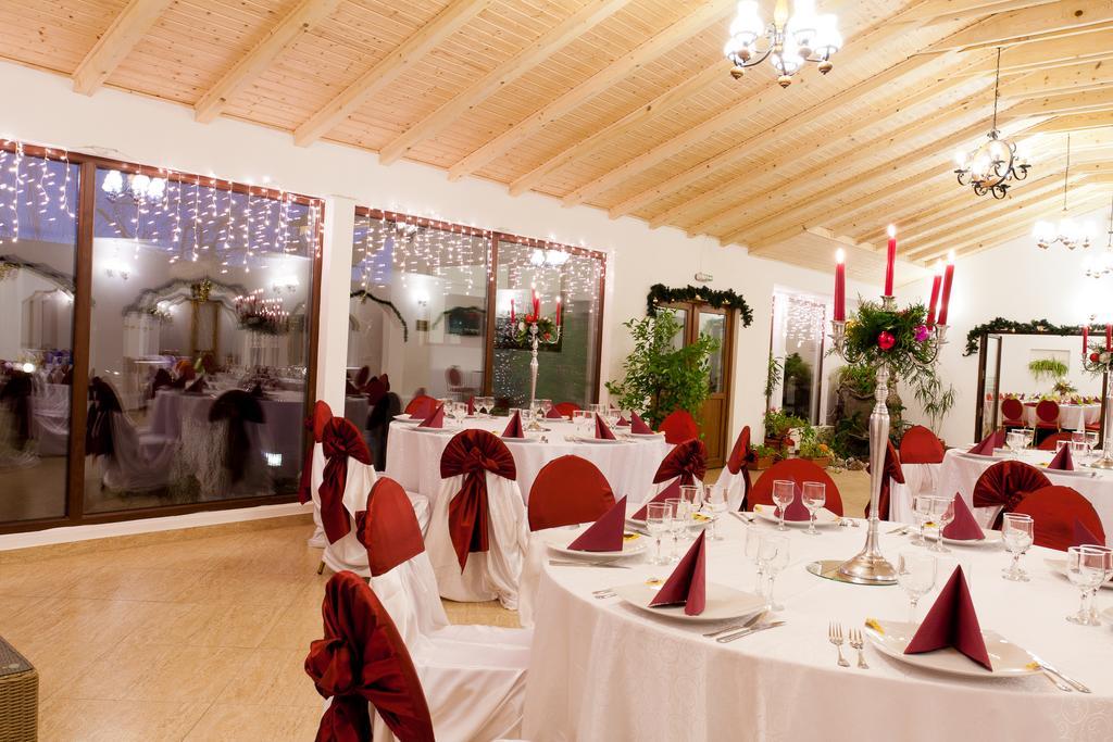 Pension Club Montana Cîmpina Dış mekan fotoğraf