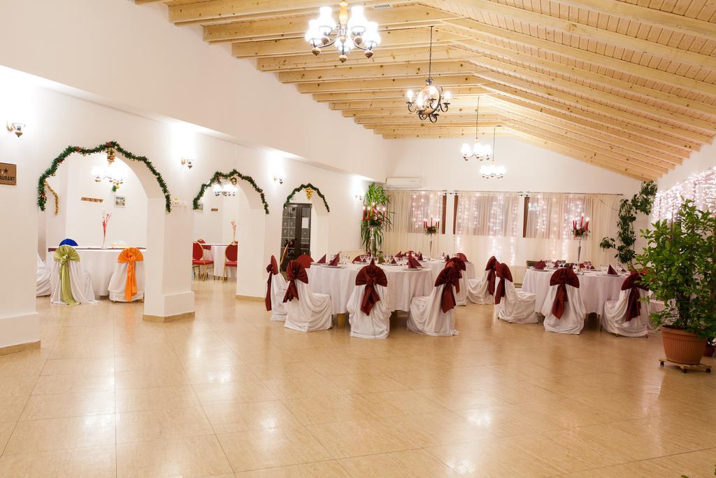 Pension Club Montana Cîmpina Dış mekan fotoğraf