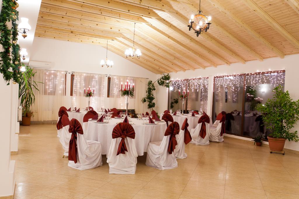Pension Club Montana Cîmpina Dış mekan fotoğraf