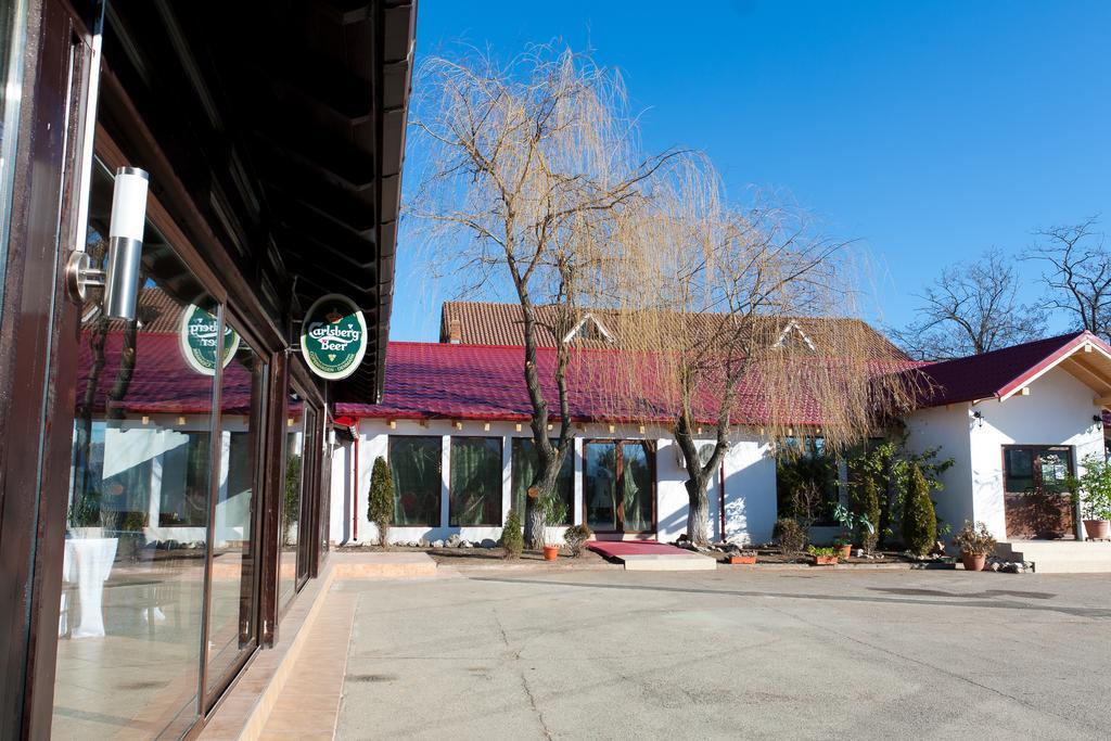 Pension Club Montana Cîmpina Dış mekan fotoğraf