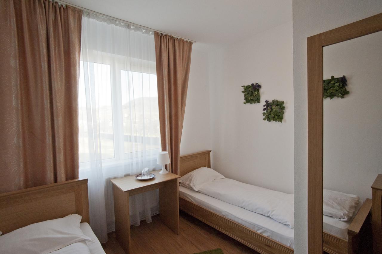 Pension Club Montana Cîmpina Dış mekan fotoğraf
